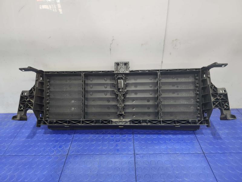 2017-2025 Audi Q7 OEM Radiator Air Shutter Assembly Genuine 4M0121219B