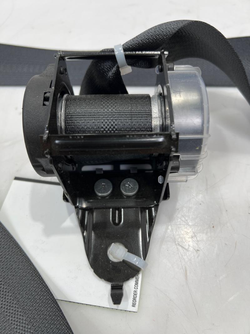 2020 - 2023 Nissan Versa Rear Center Seat Belt Retractor Black OEM 88854-5EE8A
