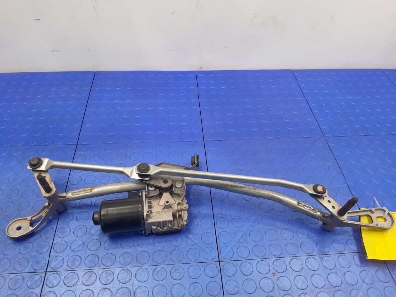 2018 BMW 740I Wiper Trans. Linkage