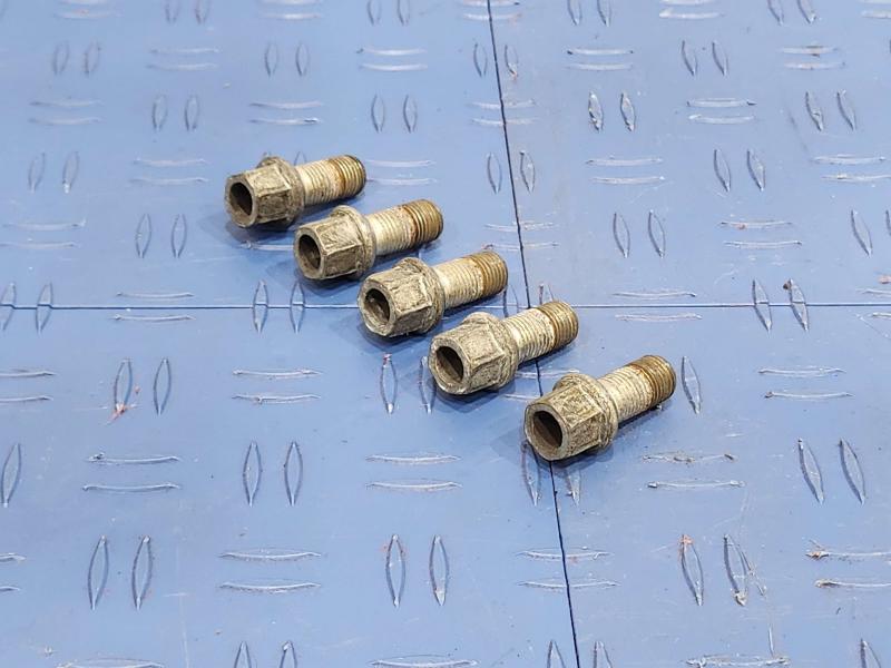 2012 Audi TT Lug Nuts