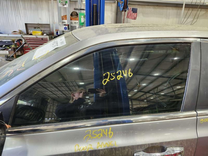 2013 Chrysler 300 Front Door Glass/Window