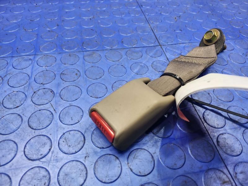 2004 Toyota Tacoma Rear Seat Belt