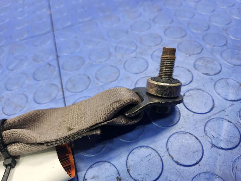 2004 Toyota Tacoma Rear Seat Belt