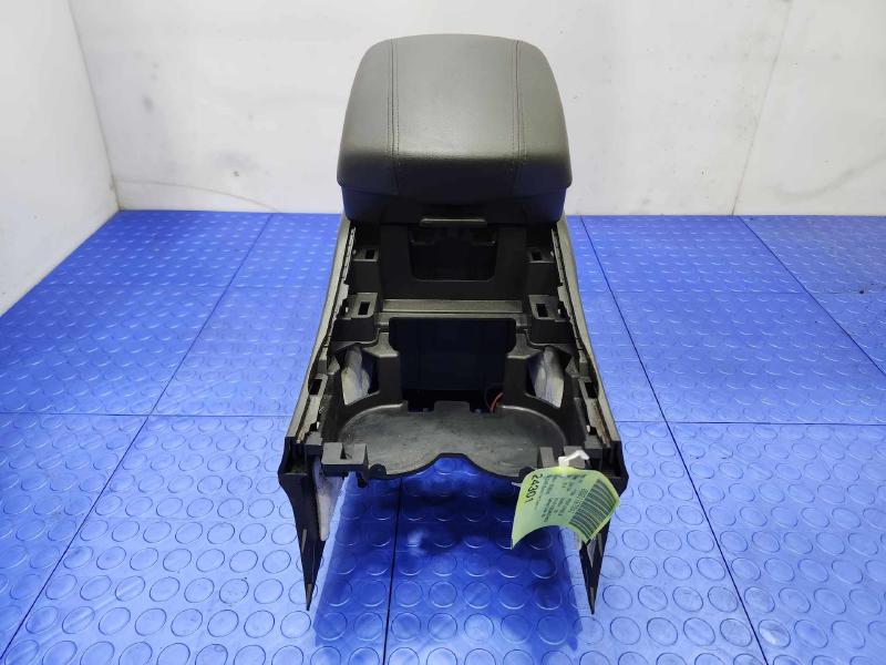 2014 Hyundai Santa Fe Front Console