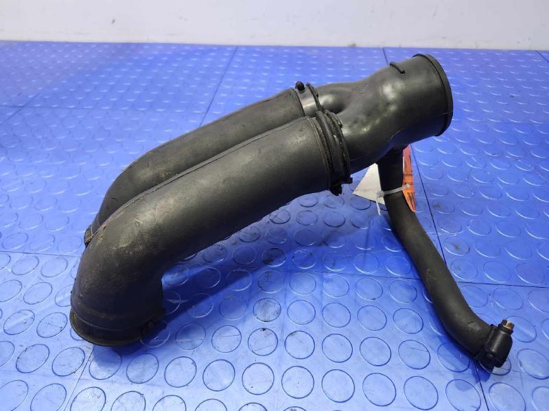 1995 Ford F-150 Air Intake Tube/Resonator