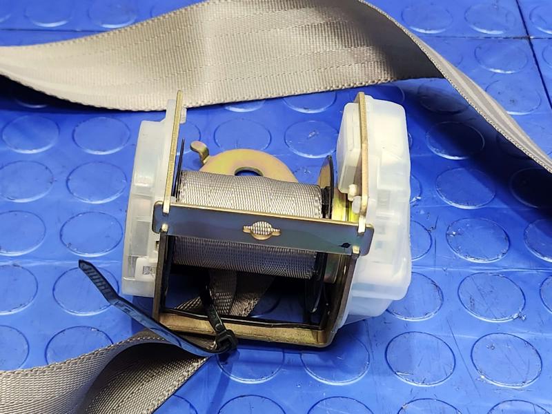 2002 Toyota Camry Rear Seat Belt