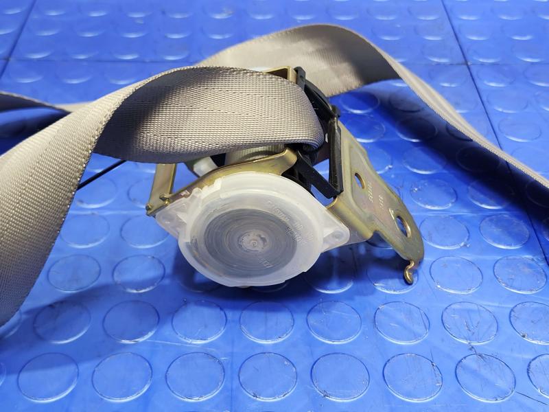 2002 Toyota Camry Rear Seat Belt