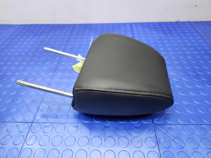 2022 Mitsubishi Eclipse Cross Headrest