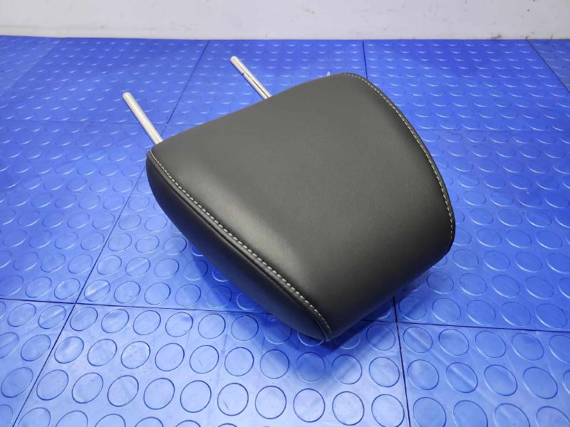 2022 Mitsubishi Eclipse Cross Headrest
