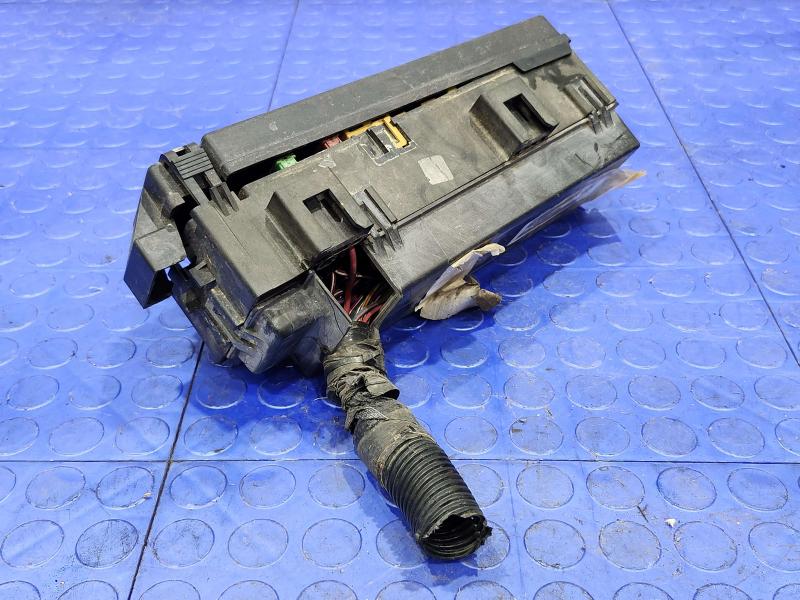 2003 Jeep Wrangler Engine Fuse Box