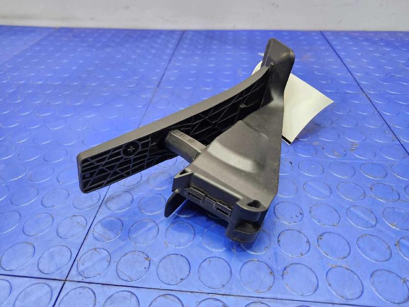 2014-2016 BMW 228i Accelerator Pedal Assembly Genuine OEM 35426853175