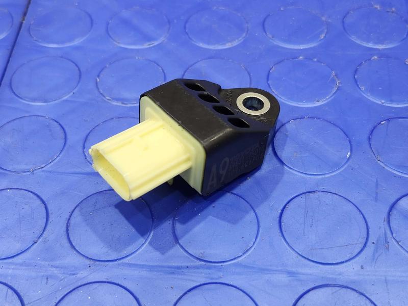 2013 Toyota Prius Misc Ebay Parts