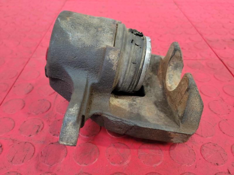 2007 Toyota Tacoma Caliper