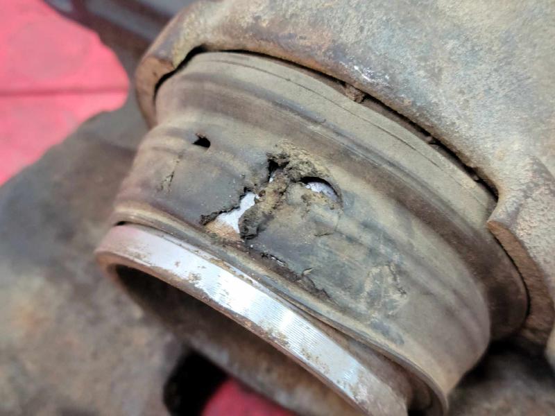 2007 Toyota Tacoma Caliper