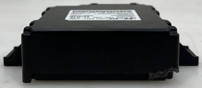 2011 - 2013 Kia Sorento Tire Pressure Monitoring System (TPMS) Control Module OEM 95800-1U000
