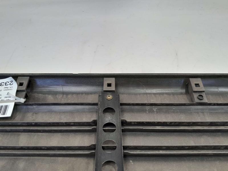 1992 Toyota Previa Rocker Moulding