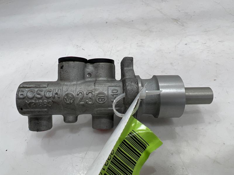 2009 Smart Fortwo Master Cylinder