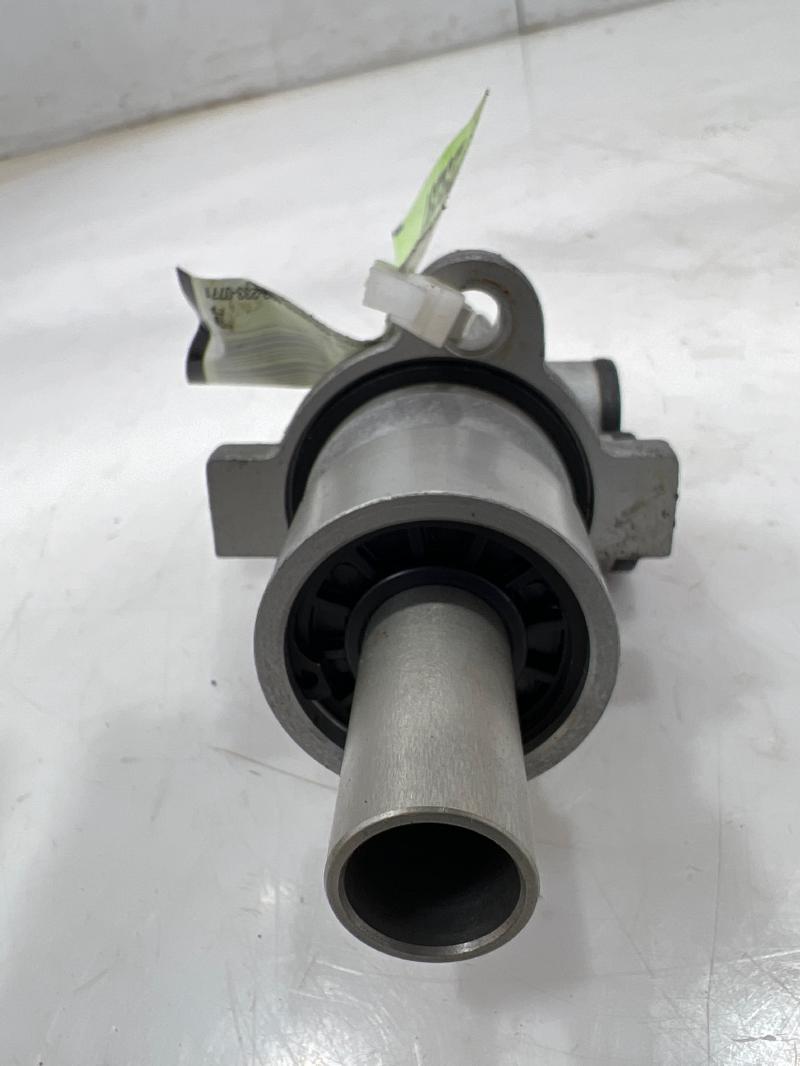 2009 Smart Fortwo Master Cylinder