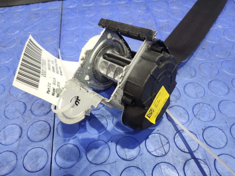 2018 Alfa Romeo Giulia Rear Seat Belt