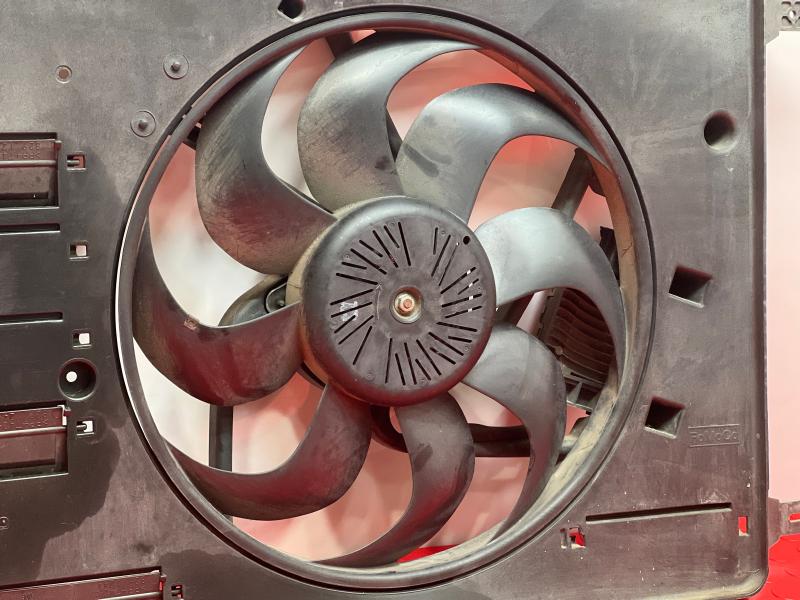 2011-2018 Volvo S60 2.0L 2.5L Engine Cooling Fan Assembly Genuine OEM 31686806