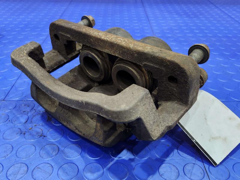 2005 Ford F-350 Super Duty Caliper