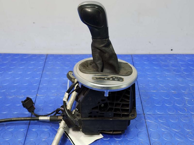 2015 Volkswagen Beetle Floor Shifter