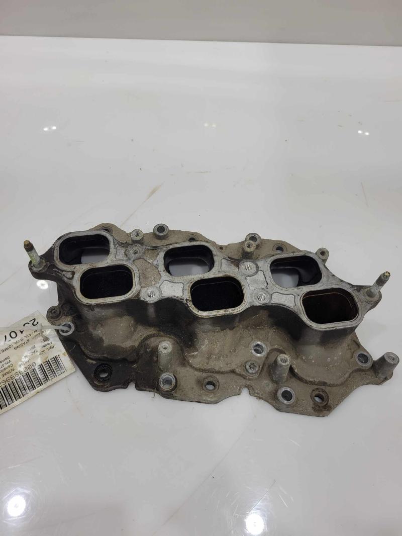 2011 Toyota Tacoma Intake Manifold