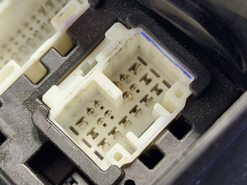 2018 Toyota Highlander Engine Fuse Box