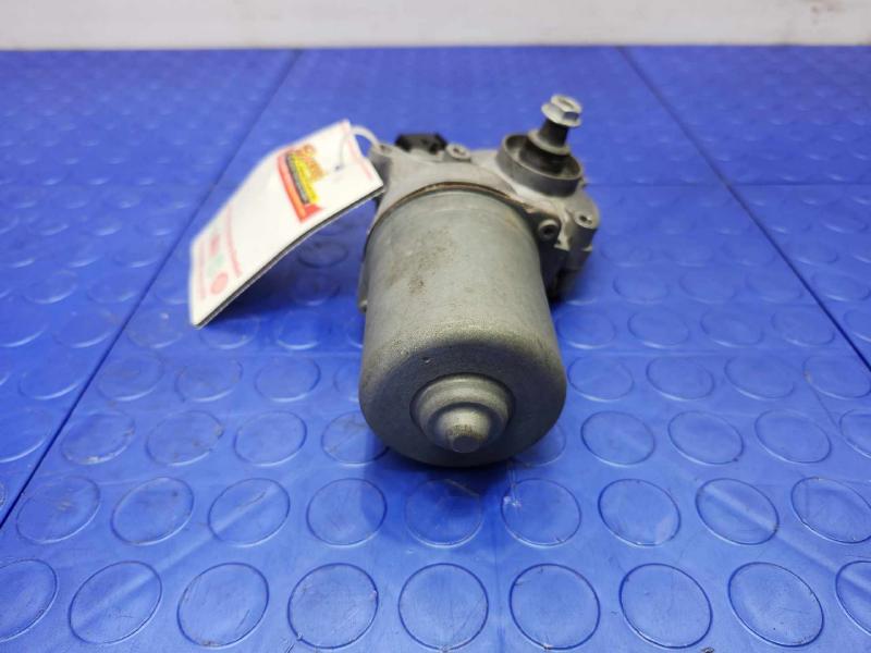 2009 Volkswagen Routan Wiper Motor Front