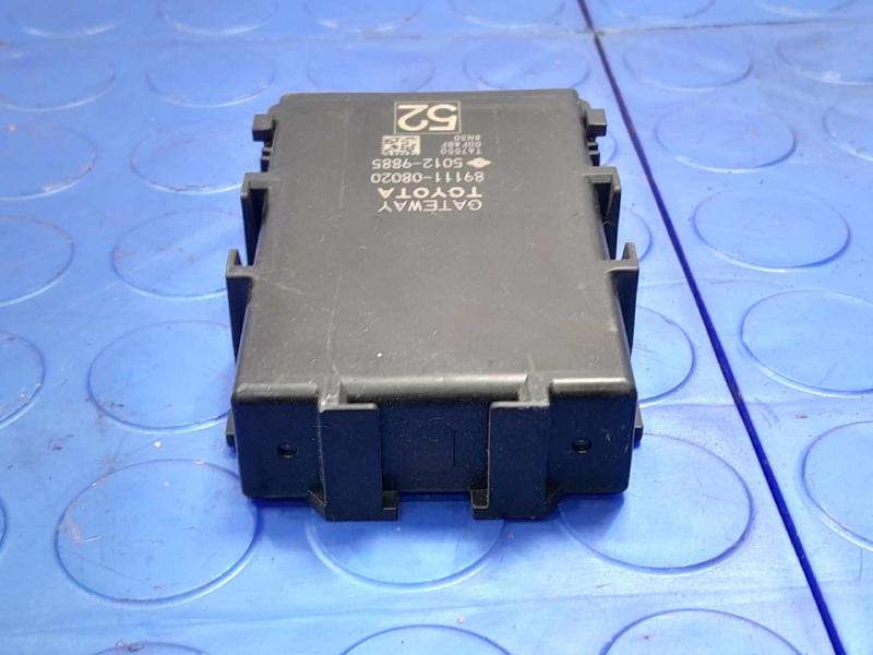 2018-2020 Toyota Sienna Network Multiplex Control Module OEM 89220-08860