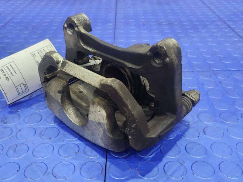 2018 Nissan Maxima Caliper