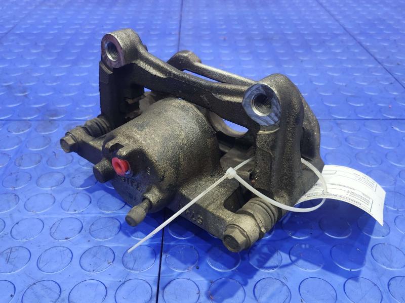 2018 Nissan Maxima Caliper