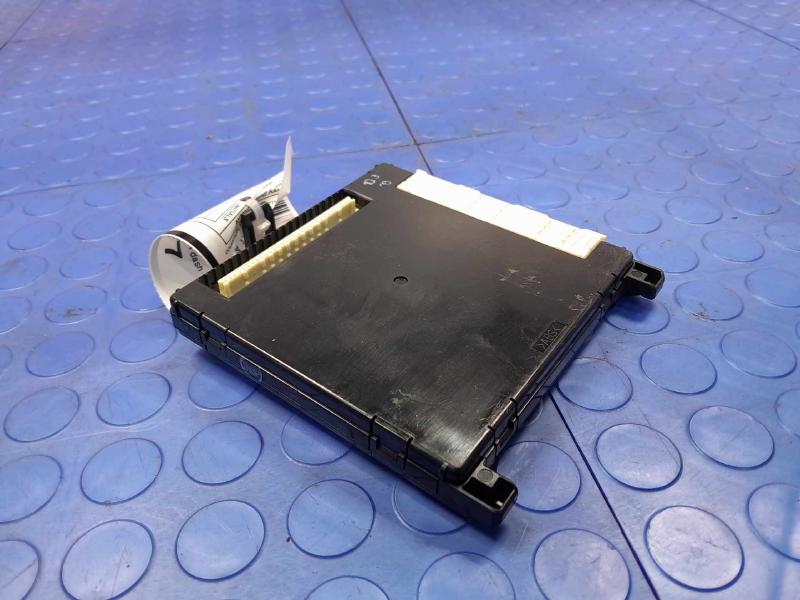 2018-2020 Toyota Sienna Network Gateway Control Module OEM 89221-08080
