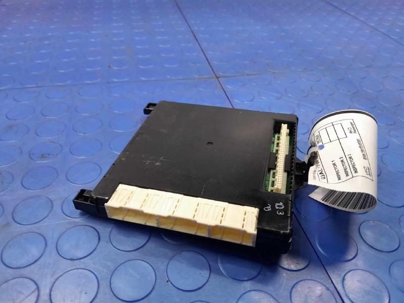 2018-2020 Toyota Sienna Network Gateway Control Module OEM 89221-08080