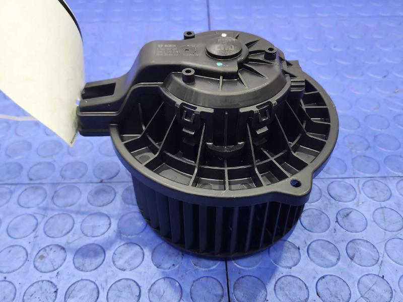 2012-2017 Hyundai Veloster Heater AC Blower Motor Assembly OEM 971112V000