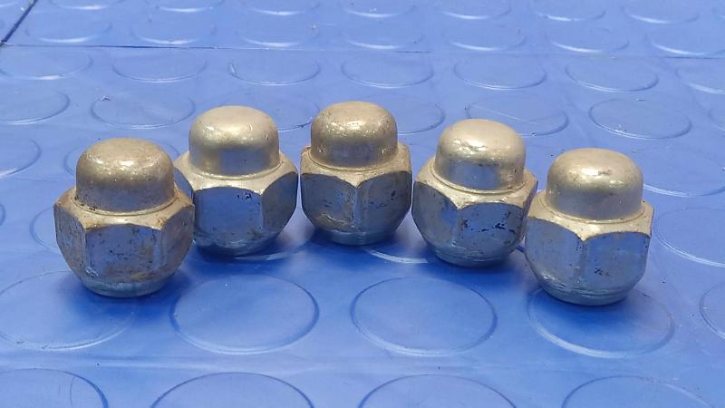 2015 Nissan Rogue Lug Nuts