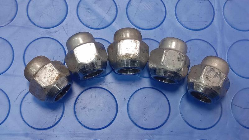 2015 Nissan Rogue Lug Nuts