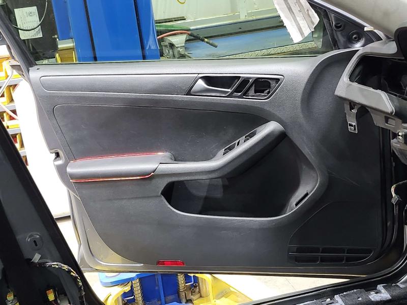 2016 Volkswagen Jetta Front Door Trim Panel