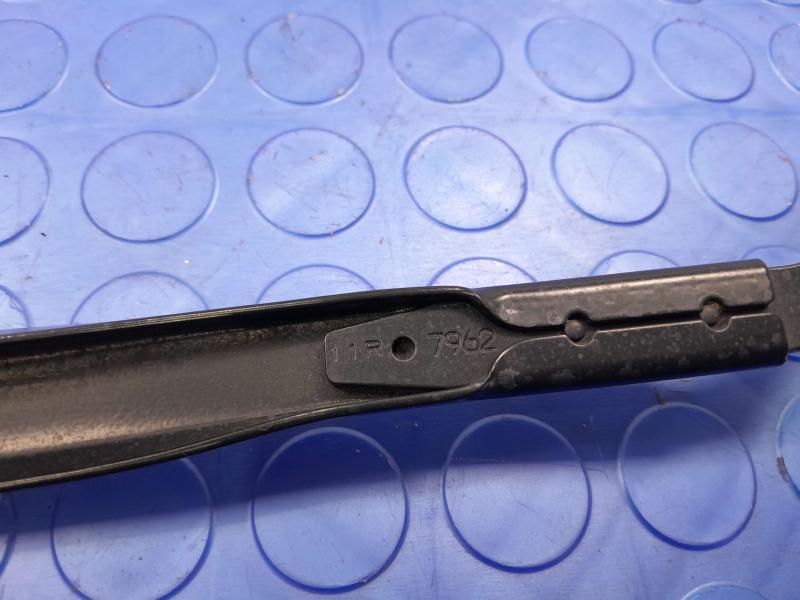 2015 Dodge Charger Wiper Arm