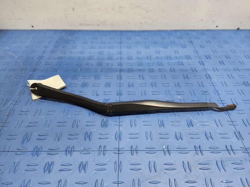 2013 Toyota Camry Wiper Arm