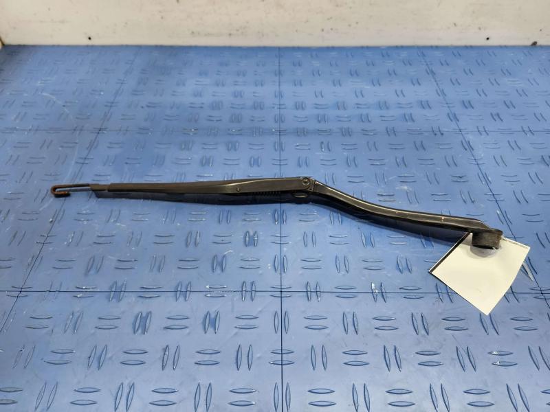 2013 Toyota Camry Wiper Arm