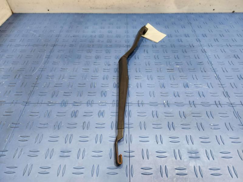 2013 Toyota Camry Wiper Arm