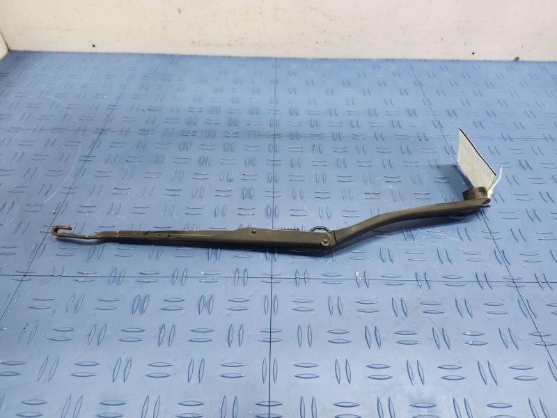 2013 Toyota Camry Wiper Arm