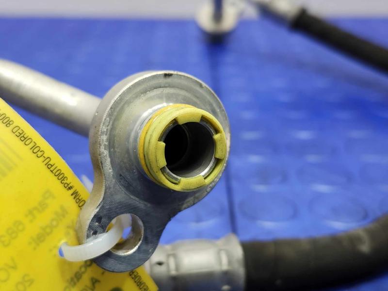 2017-2023 Volvo S90 AC Air Conditioning Discharge Hose Genuine OEM 31369331