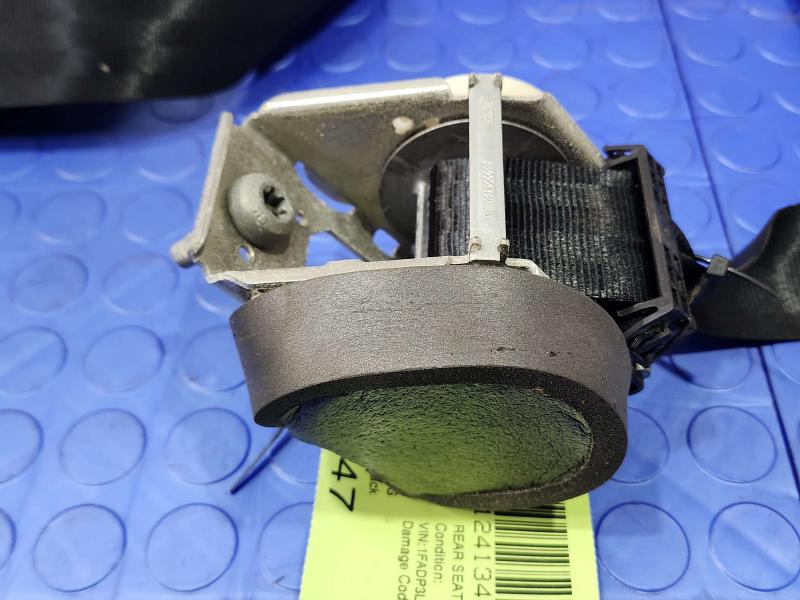 2016 Ford Focus Rear Seat Belt