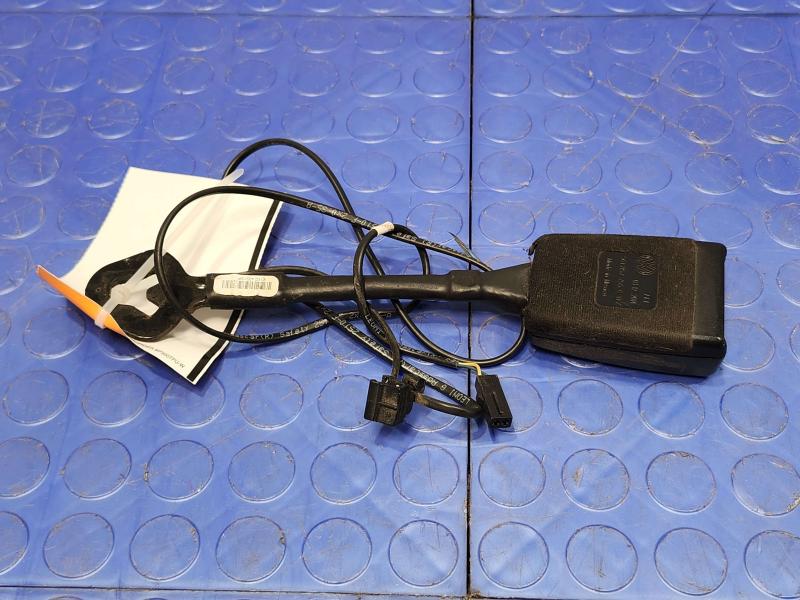 2015 Volkswagen Beetle Front Seat Belt