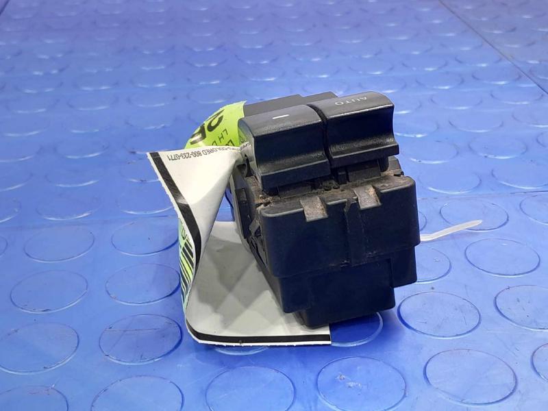 2011 Ford F-250 Super Duty Door Switch Front