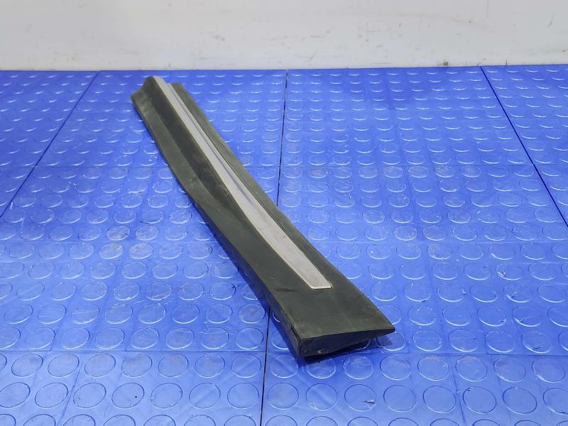 2013 Infiniti FX35 Rear Door Moulding