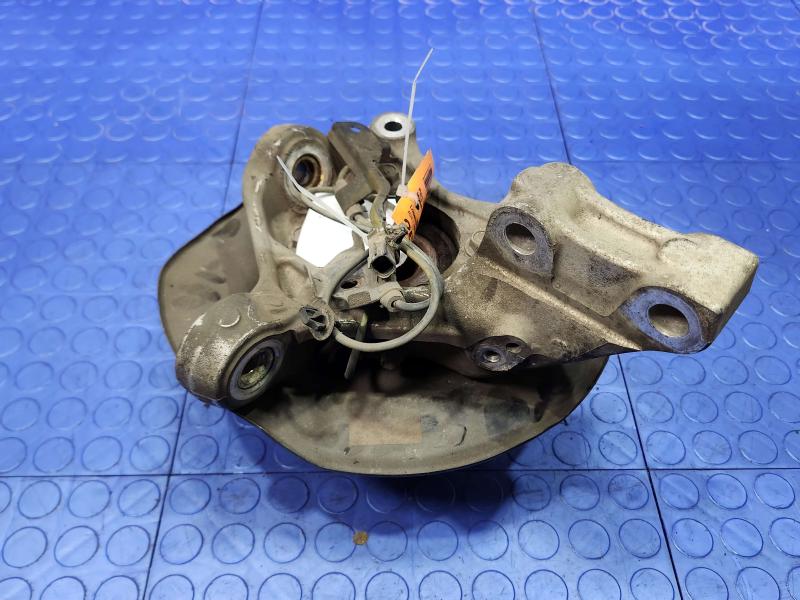 2011 Toyota Prius Spindle Knuckle Front