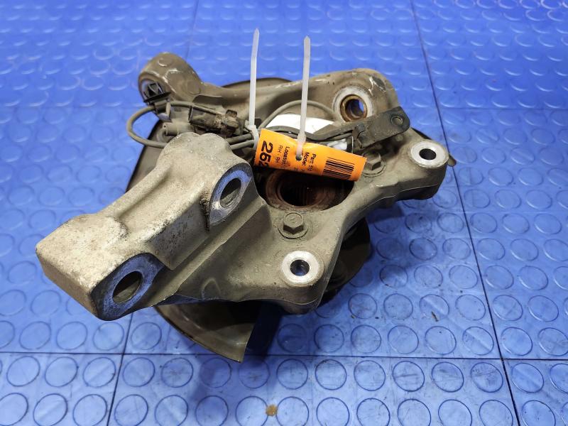 2011 Toyota Prius Spindle Knuckle Front